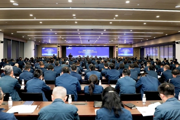 中國(guó)重汽集團(tuán)開展“登峰”賦能行動(dòng)暨2026年新能源專項(xiàng)培訓(xùn)